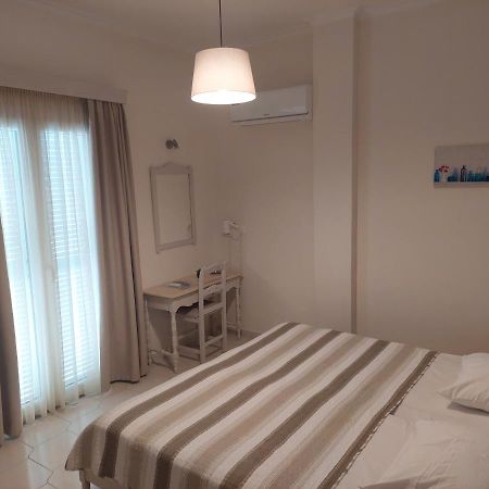 Alkyon Hotel Kamari  Exterior photo