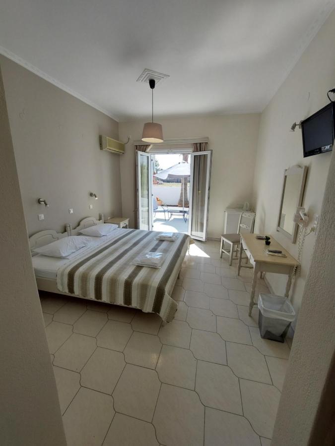 Alkyon Hotel Kamari  Exterior photo
