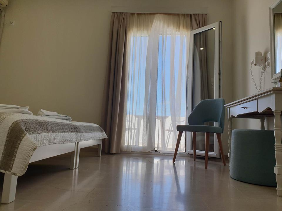Alkyon Hotel Kamari  Exterior photo